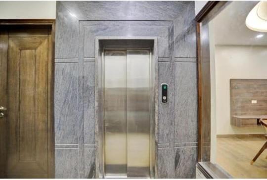 נוידה Vibe Hotel מראה חיצוני תמונה