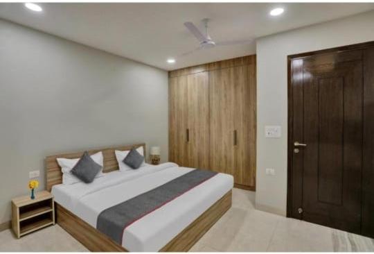 נוידה Vibe Hotel מראה חיצוני תמונה