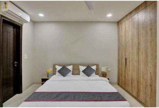 נוידה Vibe Hotel מראה חיצוני תמונה
